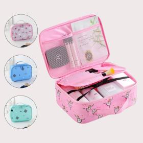 Pochette , trousse de toiii--lette Pour voyages