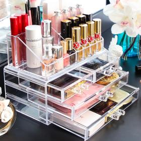 Boîte de rangement acrylique avec 3 tiroirs