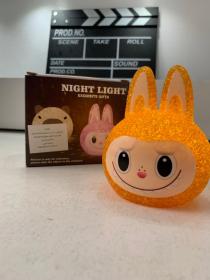 Mini Veilleuse pour Chambre d’Enfants Éclairage Doux et Ambiance Magique – مصباح لغرف الأطفال